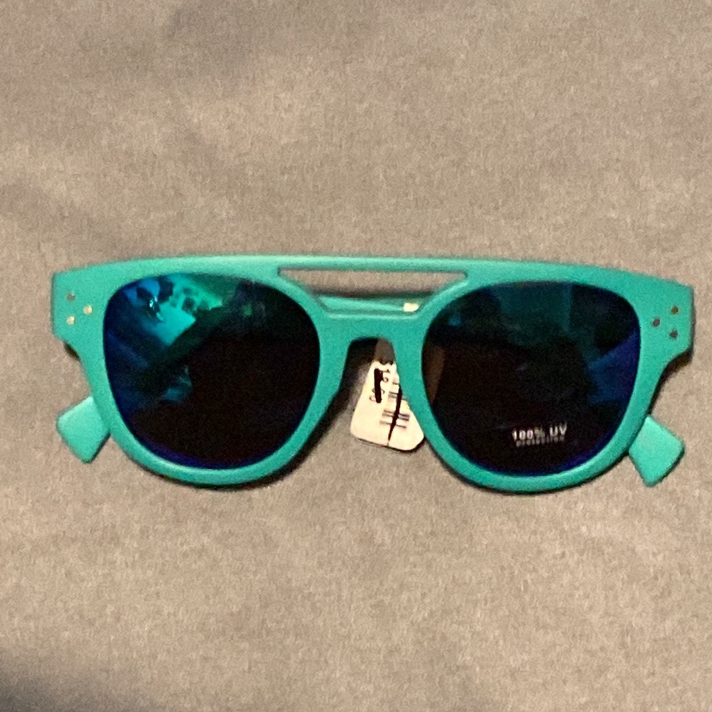 Turquoise sunglasses 😎 - Picture 2 of 2